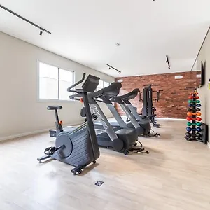 Espacoso Ii Com Piscina - Metro Bras Apartamento